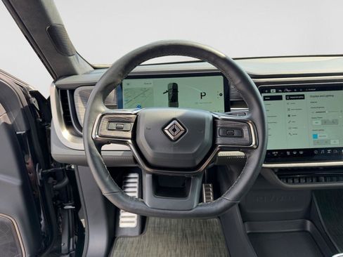 Used 2022 Rivian R1T Adventure AWD/4WD image 11