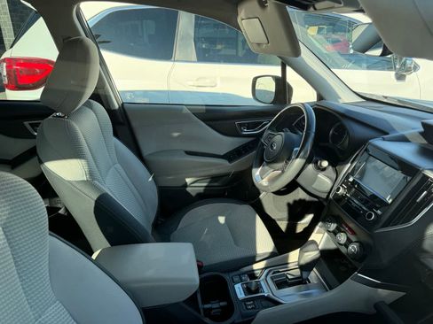Used 2023 Subaru Forester Premium AWD/4WD image 6