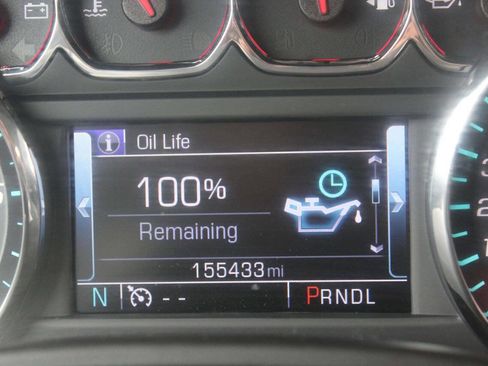 Used 2017 Chevrolet Suburban LT image 29