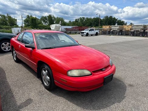 Used 1995 Chevrolet Monte Carlo Z34 FWD image 1