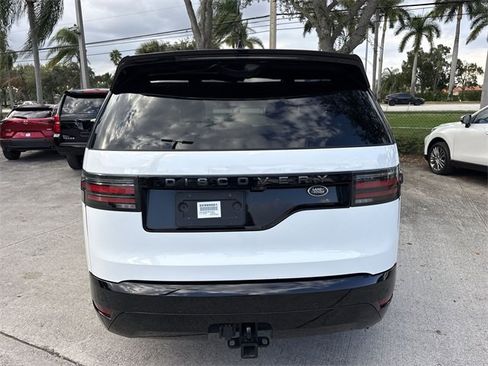 Used 2022 Land Rover Discovery S R-Dynamic image 24