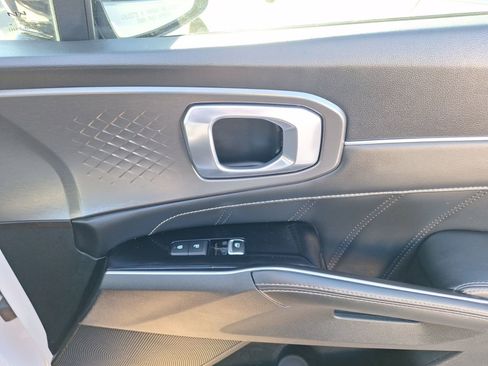 Used 2022 Kia Sorento SX image 36