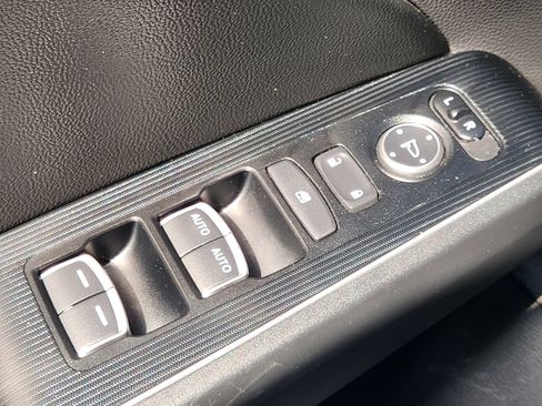 Used 2023 Honda Civic Touring image 27