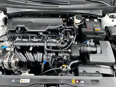 New 2026 Hyundai Elantra SEL Sport Premium FWD image 10