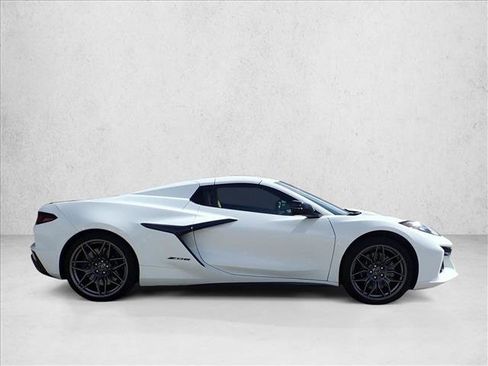 Used 2025 Chevrolet Corvette Z06 image 4