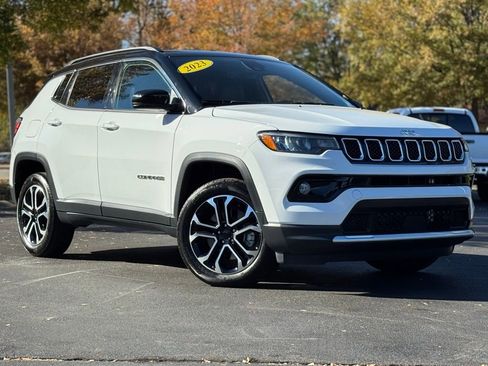 Used 2023 Jeep Compass Limited image 2
