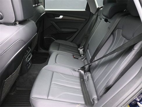 Used 2024 Audi Q5 2.0T Premium Plus image 17