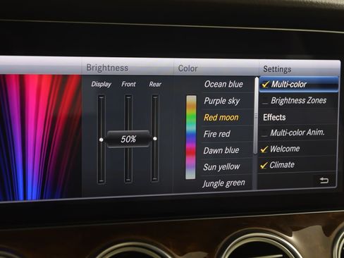 Used 2020 Mercedes-Benz E 450 4MATIC Wagon w/ Premium Package image 39