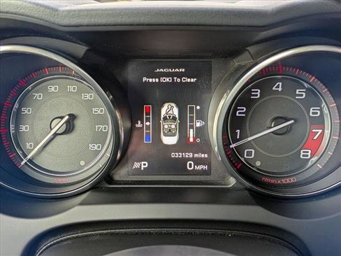 Used 2014 Jaguar F-TYPE V6 image 11