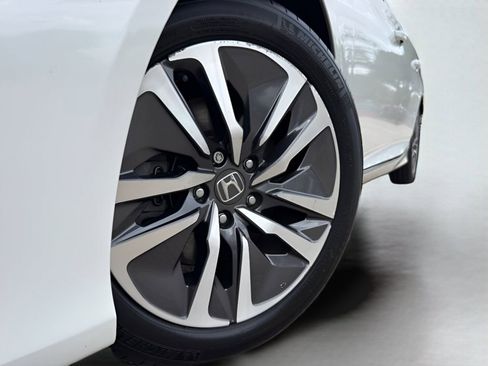 Used 2019 Honda Accord EX-L image 4