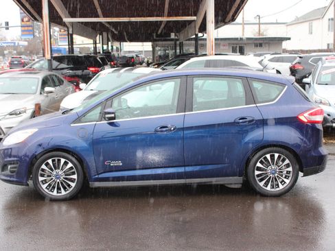 Used 2017 Ford C-MAX Energi Titanium w/ Equipment Group 501A image 3