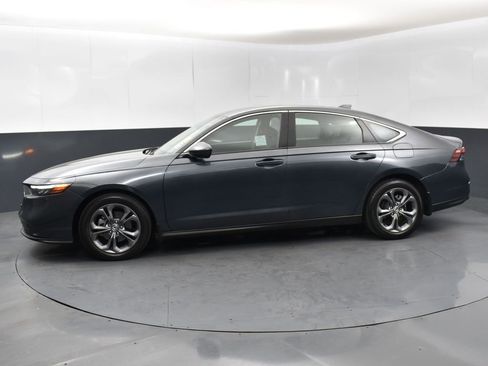 Used 2024 Honda Accord EX image 4