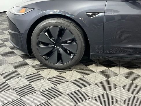 Used 2024 Tesla Model 3 Standard Range image 10