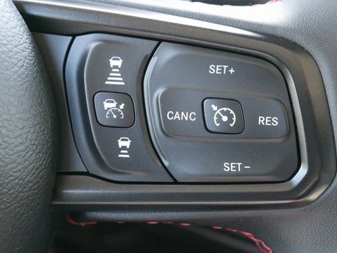 Used 2024 Jeep Wrangler Unlimited Rubicon image 27