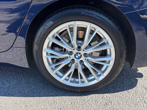 Used 2023 BMW 330i xDrive Sedan w/ Premium Package image 33