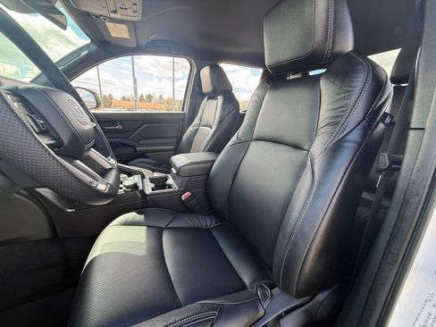 Used 2025 Toyota Tacoma TRD Off-Road image 26