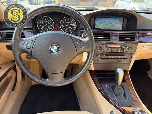 Used 2010 BMW 328i Sedan RWD image 24