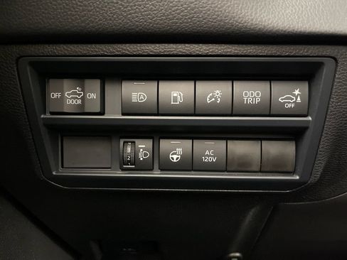 Certified 2025 Toyota Tundra Limited AWD/4WD image 28
