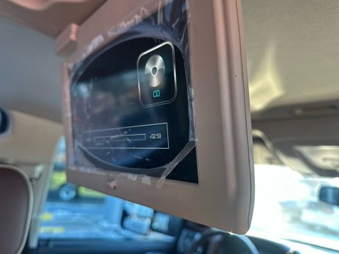 Used 2015 Chevrolet Silverado 3500 High Country w/ Duramax Plus Package image 40