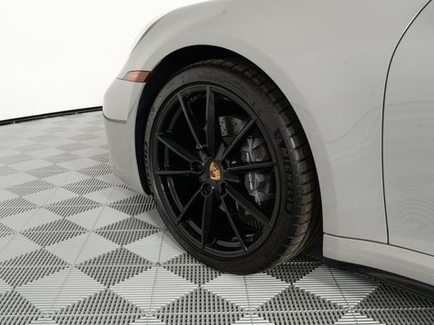 Used 2024 Porsche 911 Carrera RWD image 47