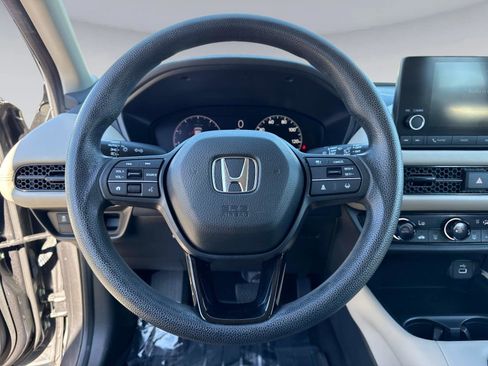 Certified 2023 Honda HR-V LX image 25