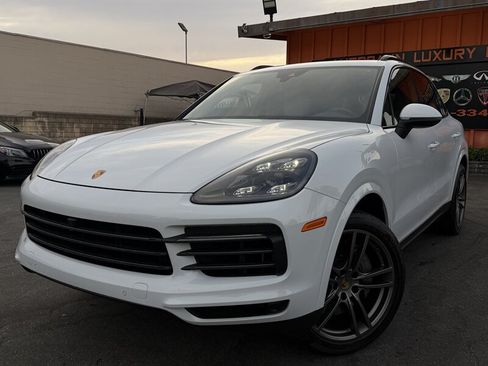 Used 2023 Porsche Cayenne S Platinum w/ Premium Package Plus AWD/4WD image 6
