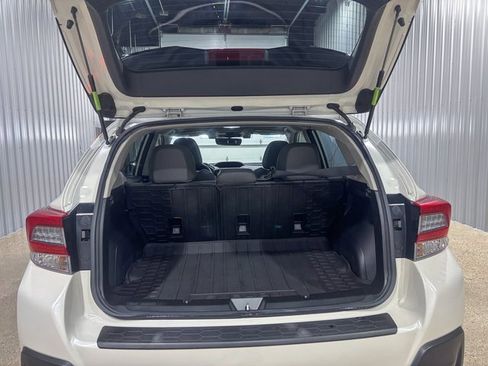 Used 2022 Subaru Crosstrek 2.5i Sport w/ Moonroof Package image 8