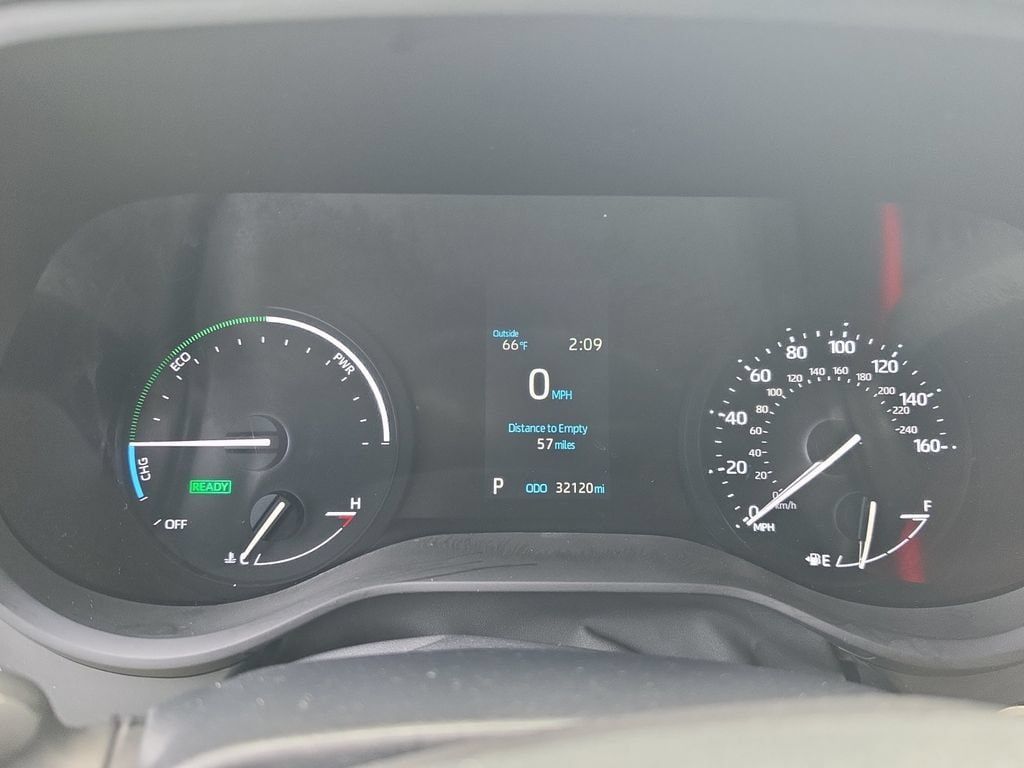Used 2023 Toyota Sienna XLE FWD image 19
