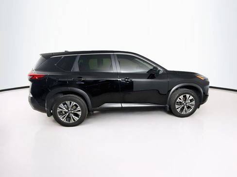 Used 2023 Nissan Rogue SV FWD image 2