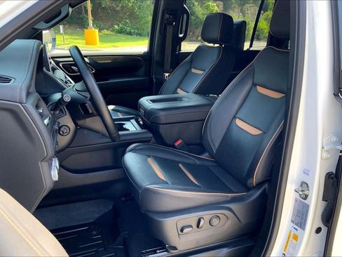 Used 2023 GMC Yukon XL AT4 AWD/4WD image 23