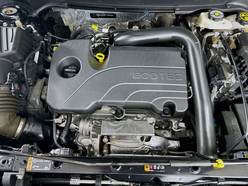 Used 2023 Chevrolet Equinox LT FWD image 37