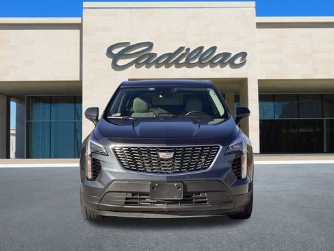 Certified 2021 Cadillac XT4 Luxury w/ Cold Weather Package image 8