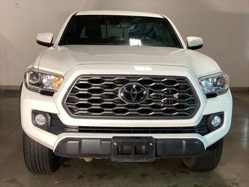 Certified 2021 Toyota Tacoma TRD Off-Road w/ Technology Package image 18