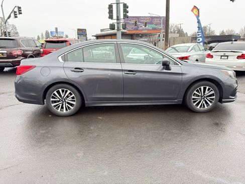 Used 2019 Subaru Legacy 2.5i Premium image 7