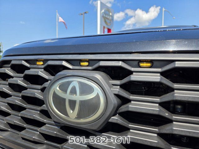 Used 2018 Toyota Tacoma SR5 RWD image 24
