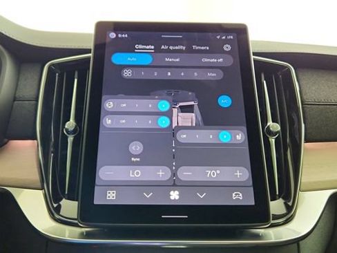 New 2026 Volvo XC90 T8 Core w/ Protection Package Premier AWD/4WD image 23