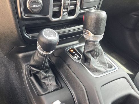 Used 2024 Jeep Wrangler Unlimited Sport AWD/4WD image 24
