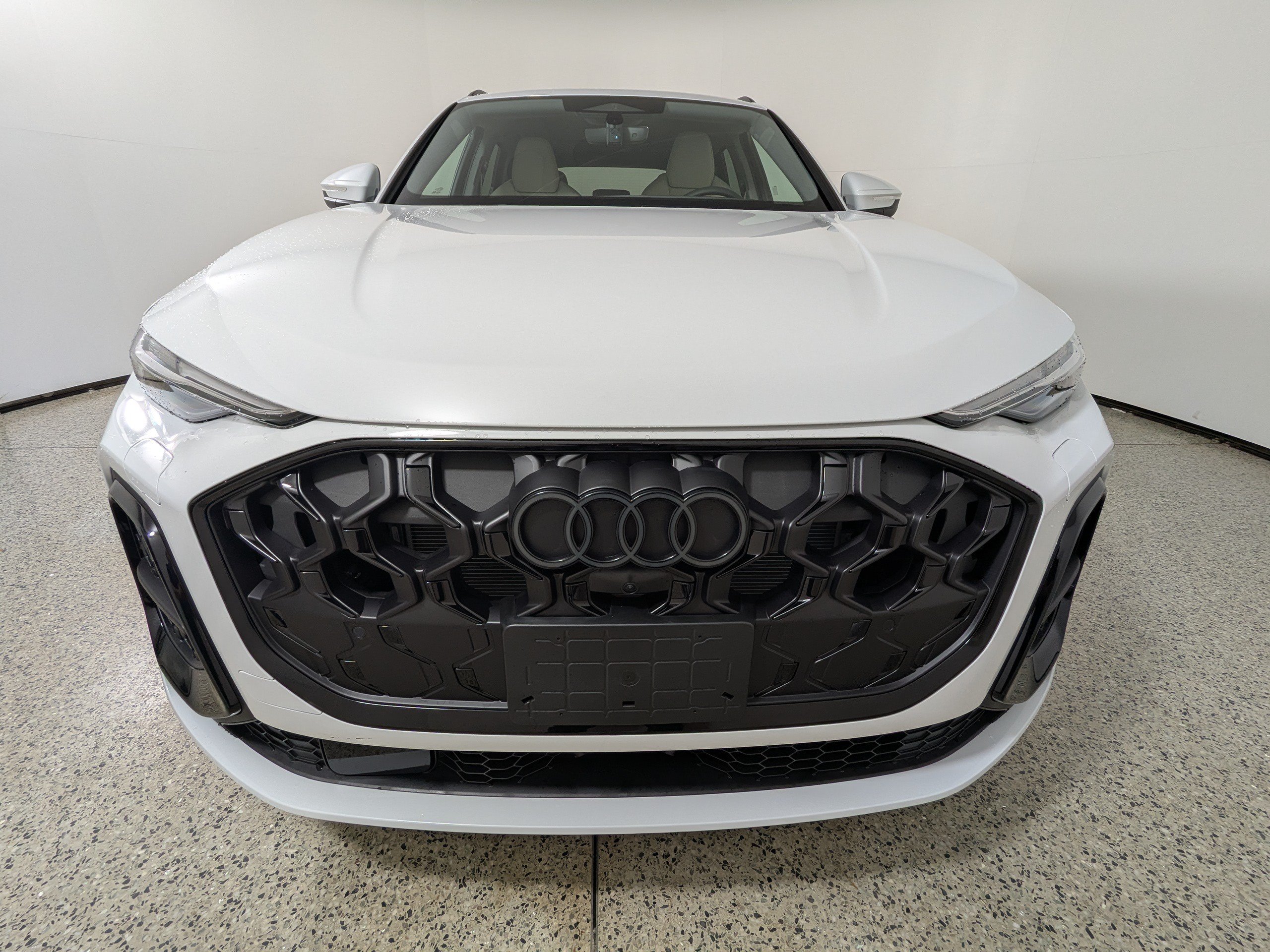 New 2026 Audi Q5 Premium Plus AWD/4WD image 2