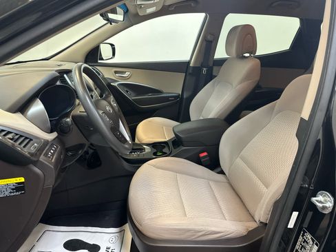 Used 2018 Hyundai Santa Fe Sport w/ 2.4L Value Package 02 image 4