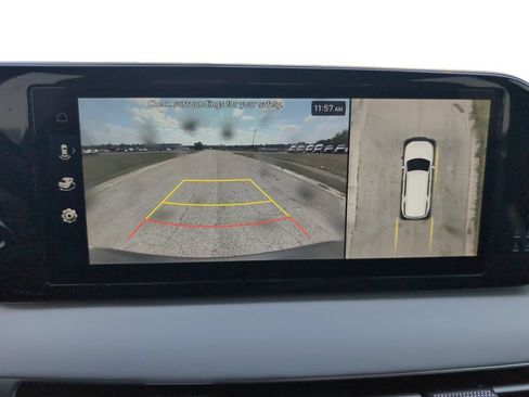 Used 2025 Hyundai Palisade SEL FWD image 11