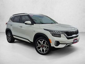 Used 2022 Kia Seltos SX w/ Sunroof Package video 3