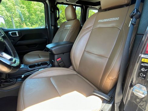 Used 2020 Jeep Wrangler Unlimited Rubicon w/ Advanced Safety Group AWD/4WD image 18
