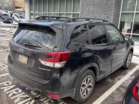 Certified 2024 Subaru Forester Premium image 18