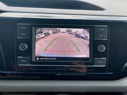 Certified 2023 Volkswagen Taos S FWD image 13
