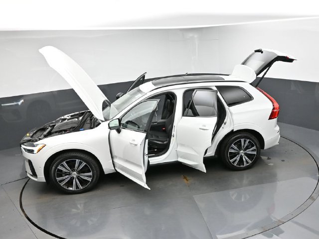 Used 2024 Volvo XC60 B5 Plus w/ Protection Package Premier AWD/4WD image 51