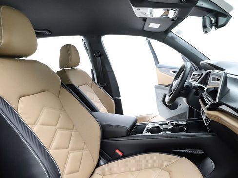 New 2026 Volkswagen Atlas Cross Sport SE image 36