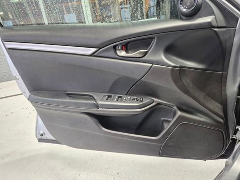 Used 2020 Honda Civic Sport image 15