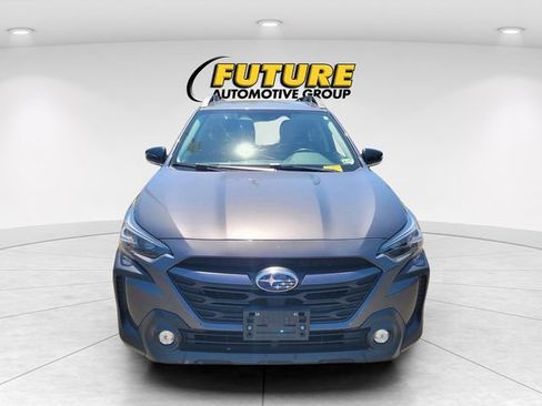 Used 2024 Subaru Outback Premium AWD/4WD image 2