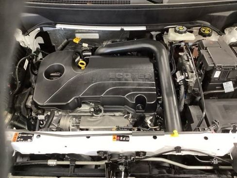Used 2023 Chevrolet Equinox LS image 19