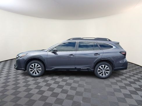 Used 2024 Subaru Outback AWD/4WD image 7